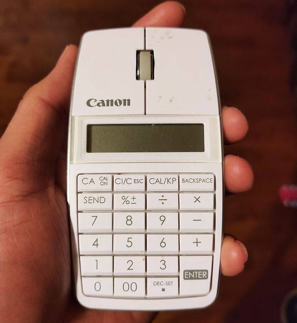 2. Компьютерная мышка, в которую установлен калькулятор