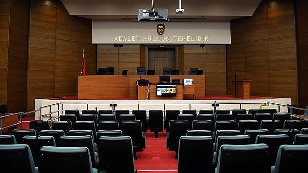 Polis, anne B.T. ile Göksel A., oğlu Umut A. ve arkadaşı A.B.'yi gözaltına aldı