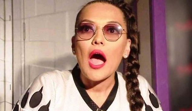 1. Demet Akalın