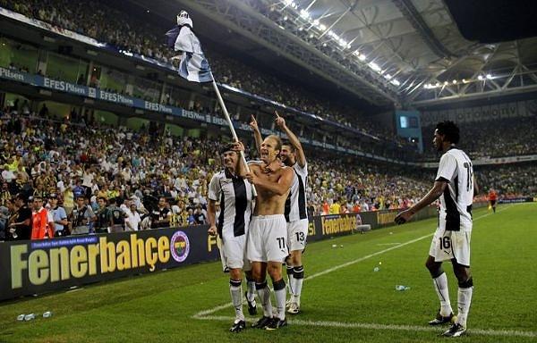 2010 yılında UEFA Avrupa Ligi play-off turunda Fenerbahçe ile eşleşen PAOK, ekibimizi elemeyi başarmıştı.