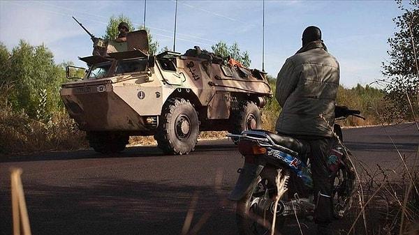 Batı Afrika ülkelerinden askerlere "kışlaya dönün" çağrısı