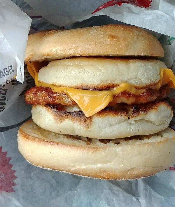 12. "Попросил сделать мне двойную булку"