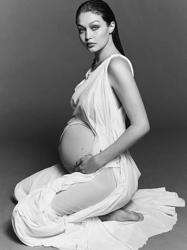 4. Kızını kucağına almak için gün sayan Gigi Hadid, paylaştığı karnı burnunda pozlarla görenleri büyüledi!