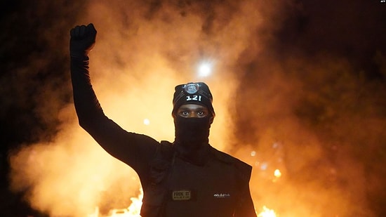 ABD'deki Polis Şiddeti Eylemleri Devam Ediyor: Karşıt Gruplar Çatıştı 1 Kişi Hayatını Kaybetti