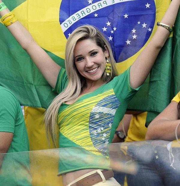 10. Brezilya'daki en popüler saç rengi sarıdır.