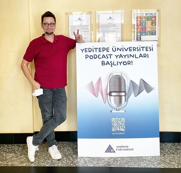 Halihazırda ben de iki farklı podcast üretiyorum. Bunlardan birinin adı 'Forum Cultura'.