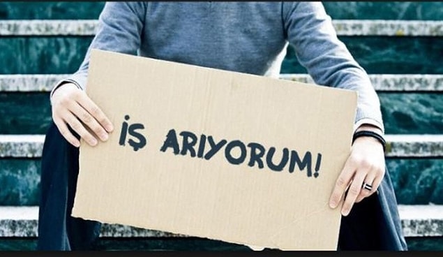 Peki, bütün bu refaha rağmen niye büyük bir çoğunluk, dünyadan beklediklerini alamıyor? Bizden önceki jenerasyon maaşlı işinde çalışarak ev, araba, yazlık alma gücüne sahipken bugün daha yüksek eğitim düzeyine sahip jenerasyon niye aynı imkânları bulamıyor?