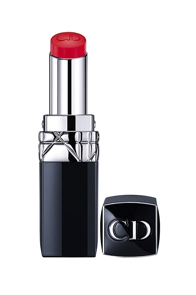12. Christian Dior rujlar da harika indirimde! Mesela bu ruj şu anda 182 TL yerine 98 TL! Eğer markayı seviyorsanız mutlaka fırsatlarına bakın derim.