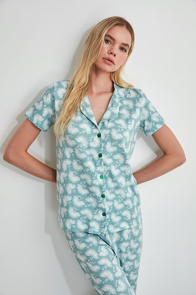 9. Rengi çok tatlı, dokusu yumuşacık. Pijama arayanlar buna baksın derim.