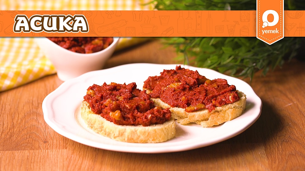 Ekmeğe Sürmelik Efsane Lezzet: Acuka Nasıl Yapılır?