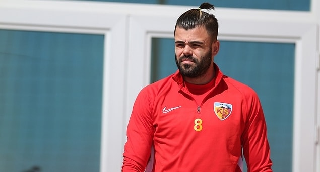 13. Hasan Hüseyin Acar ➡️ Galatasaray