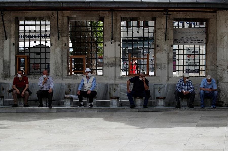 Koronaviruste Sonbahar Alarmi Vakalarin Ankara Da Azalmasi Istanbul Da Artmasi Bekleniyor Onedio Com