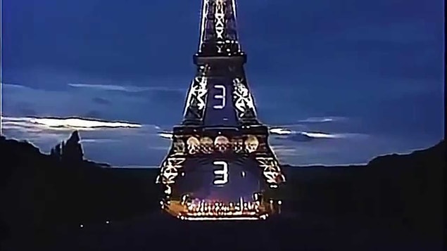 4. Jean-Michel Jarre Konseri - Eyfel Kulesi / Paris