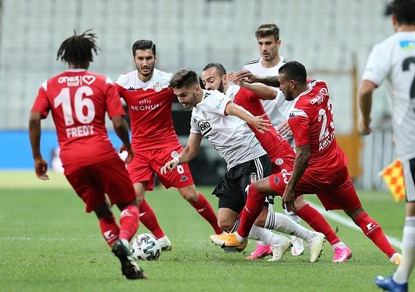 Süper Lig 2020-2021 sezonu ikinci hafta mücadelesinde Beşiktaş ile Antalyaspor karşı karşıya geldi.