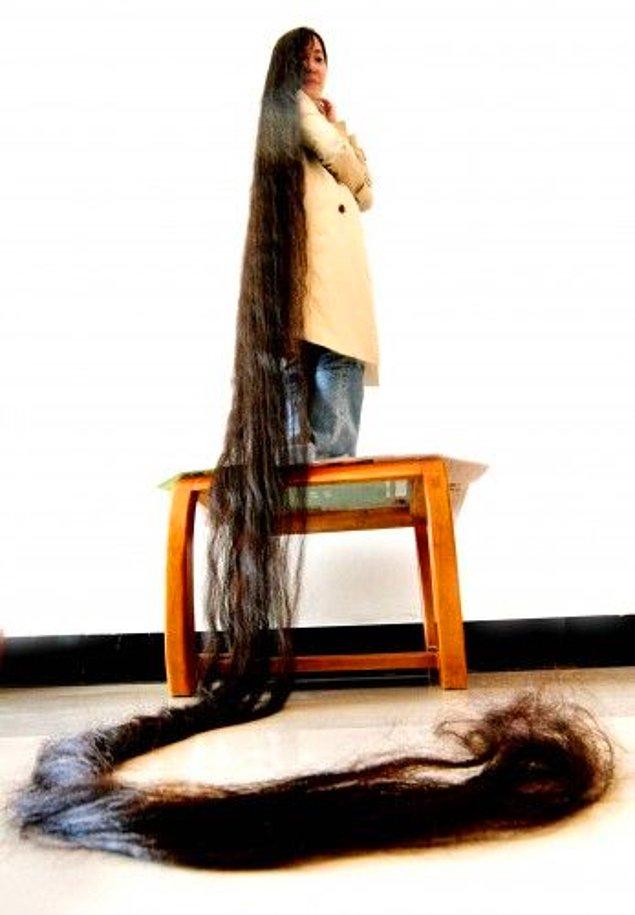 8. Eğer saçımızı hiç kesmezsek saçımız 725 km uzunluğunda olur.