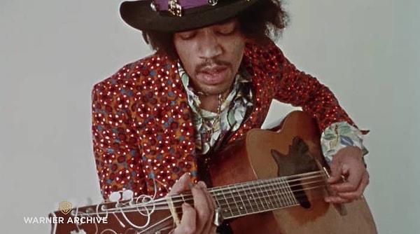 14. Jimi Hendrix "Voodoo Child (Slight Return)" isimli şarkısını Jimi Hendrix Experience çekimlerinde tamamen uydurmuş.