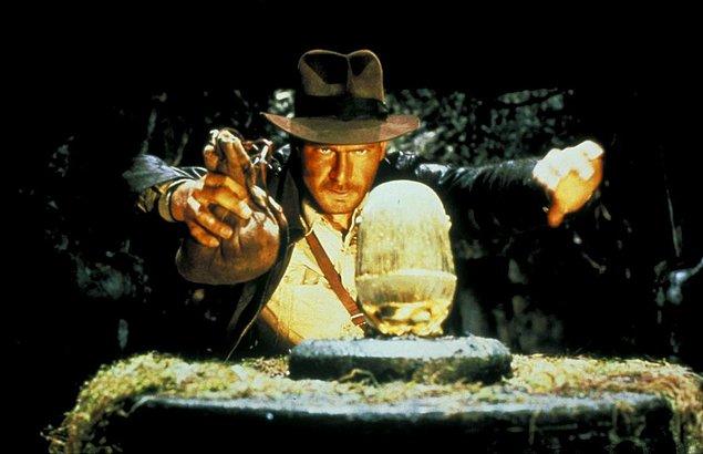 5. Steven Spielberg, Indiana Jones filmlerini James Bond filminden ret yemesi üzerine intikam amaçlı çekmişti.
