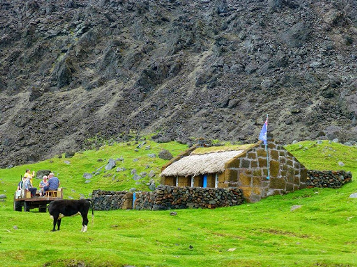 Tristan da cunha. Тристан-да-Кунья. Остров Эдинбург семи морей. Тристан-да-Кунья жители.