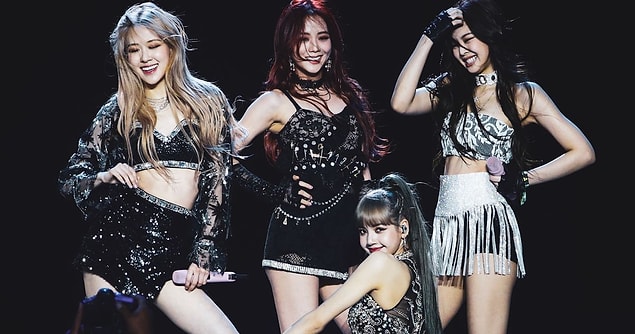 16. BLACKPINK: Light Up the Sky / 14 Ekim