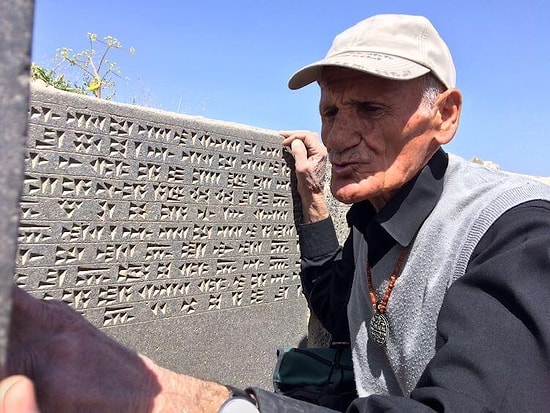 Dünyada Urartuca Yazabilen Son Kişi Mehmet Kuşman: 'ABD Kal Dedi Ama Aile İstemedi'