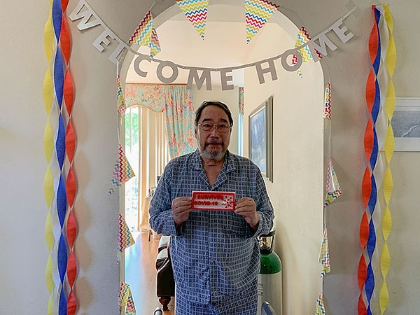 10. «Человек, который победил вирус и вернулся домой после 83 дней в больнице».