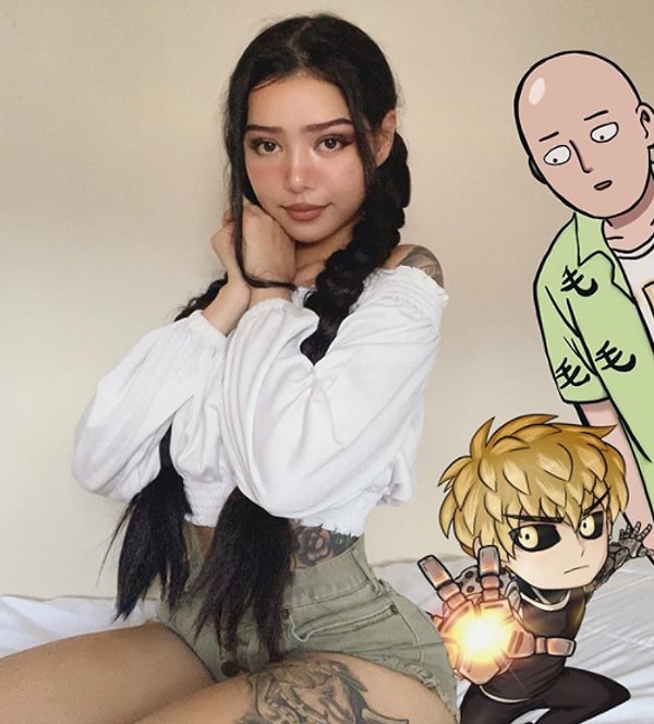 Девушку на видео зовут Белла Поарч.