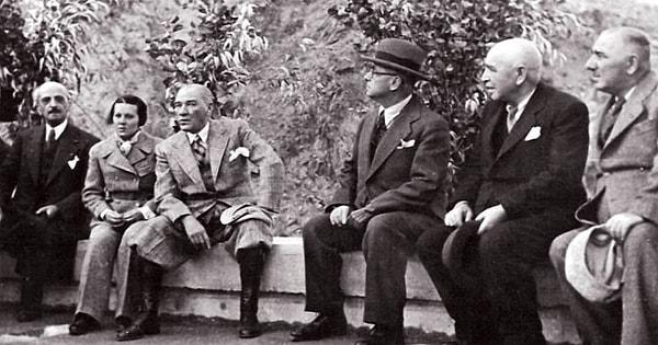 İnsan nasıl iradeye sahipse Atatürk'e göre insanların oluşturduğu devlet de bir bakıma canlıdır ve iradeye sahiptir.