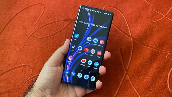 OnePlus 8T'nin fiyatları ise şu şekilde;