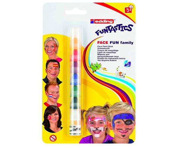 10. Birleştirilebilir farklı renklerle kombine edebileceğin bu makyaj kalemlerini çocuklarda için bir rahat şekilde kullanabilirsin.