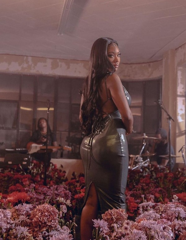 Summer Walker - Лучший женский R&B исполнитель