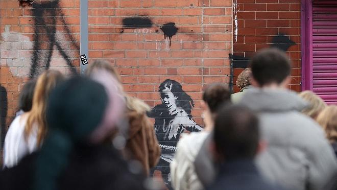 Banksy'nin Yeni Eseri 'Hulahop Çeviren Kız Çocuğu'