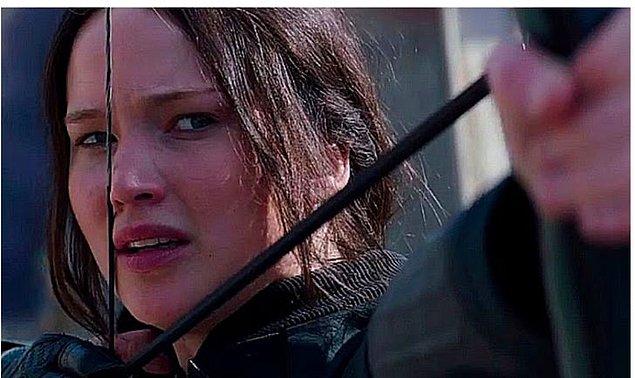 20. "Birinin Katniss'e o kadar yakından ok atılmayacağını söylemesi gerekiyor."