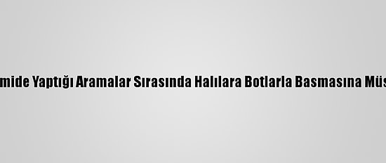 Berlin'de Polisin Camide Yaptığı Aramalar Sırasında Halılara Botlarla Basmasına Müslümanlardan Tepki