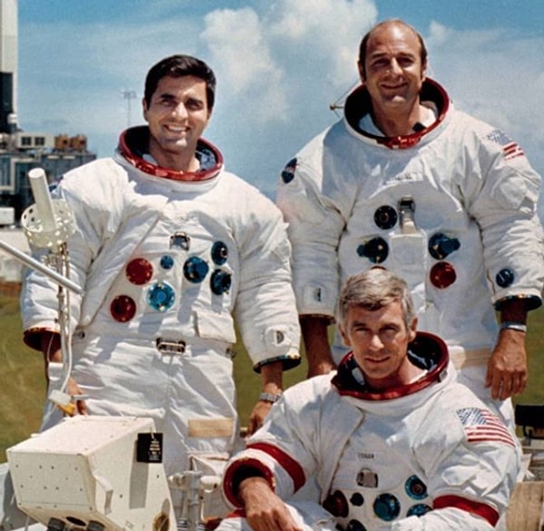 16. Apollo 17 astronotu Harrison Schmitt'in ay tozuna alerjisi vardı.