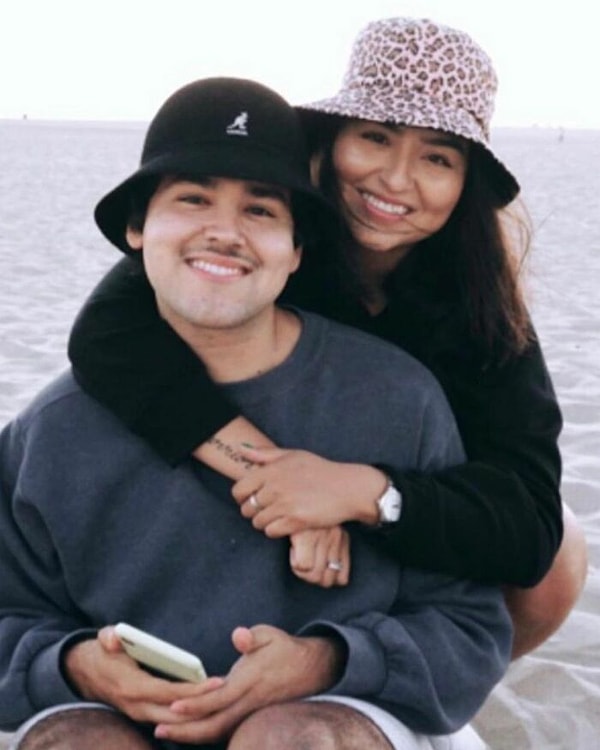 21. Брат с сестрой или пара?