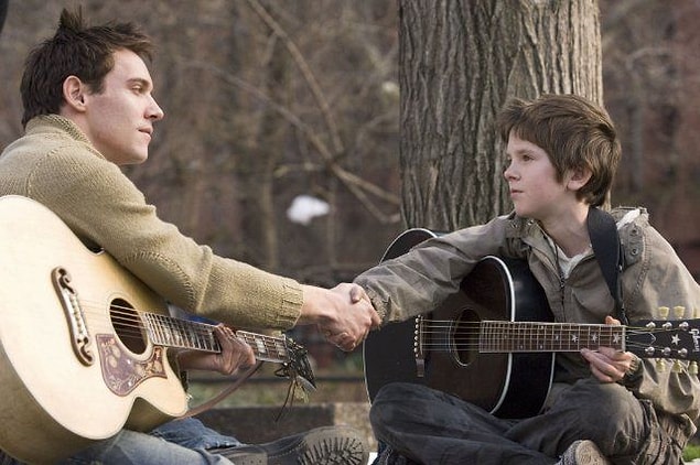 17. August Rush (2007)