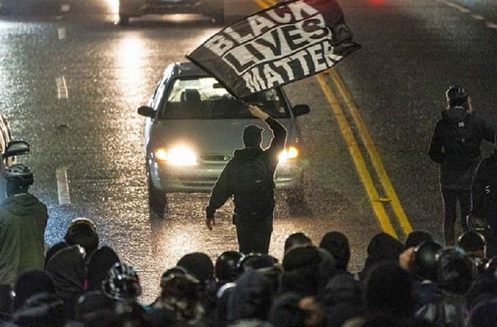 ABD Sokaklarında Trump Karşıtı Gösteri
