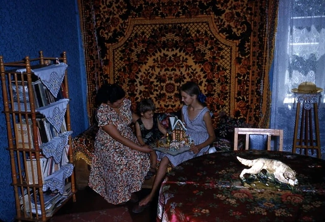 Типичная советская квартира в “пятидесятых”