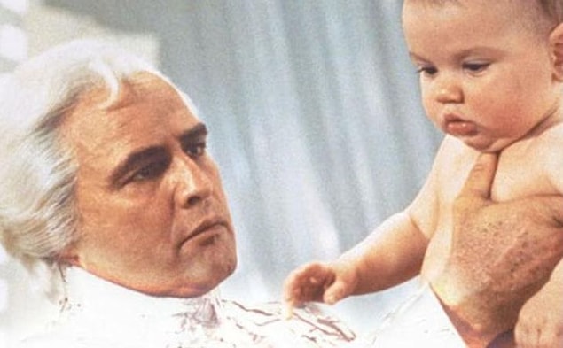 16. Marlon Brando, 'Superman' filmindeki 10 dakikalık rolü için 3.7 milyon dolar para almıştır.
