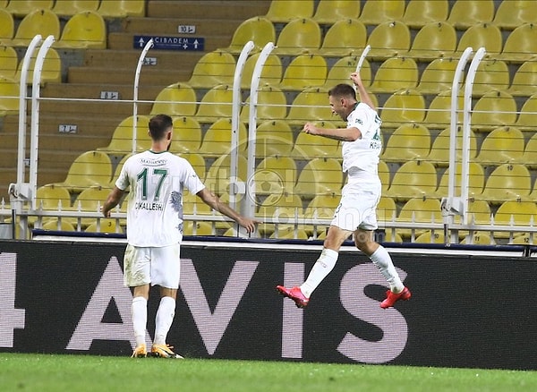 Konyaspor'da Kravetz 77. dakikada skoru 2-0'a getiren golü attı.