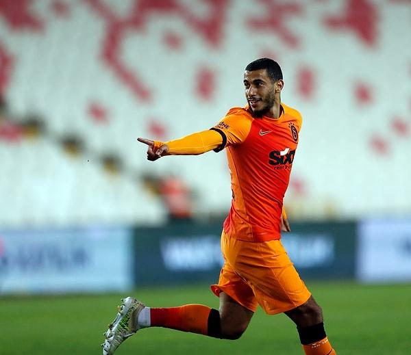 19. dakikada Galatasaray, Belhanda'nın golüyle 1-0 öne geçti.