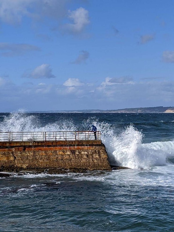 23. За секунду до...