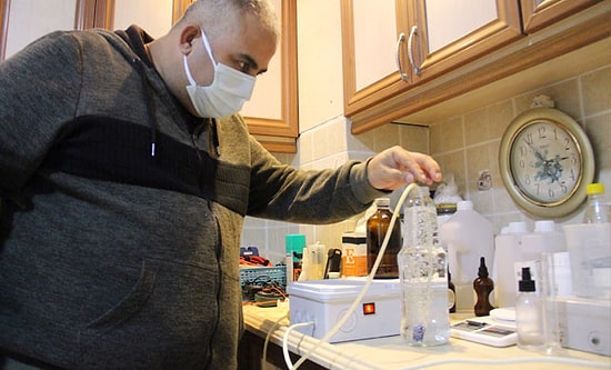 Evini Laboratuvara Çevirip Koronavirüse Savaş Açtı