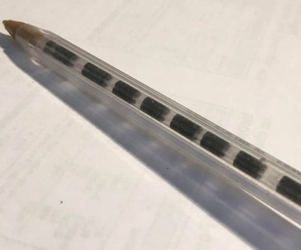 8. "Чернила в моей ручке разделились на равноценные секции".