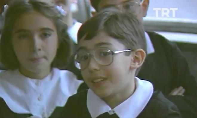 1987 Yılında Yapılan Röportajda Duru ve Zarif Türkçeleri ile Dikkat Çeken Öğretmen, Öğrenciler ve Veliler