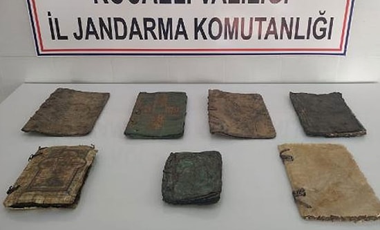 Araçta 7 Adet Ceylan Derisine Yazılı Tevrat Ve İncil Ele Geçirildi