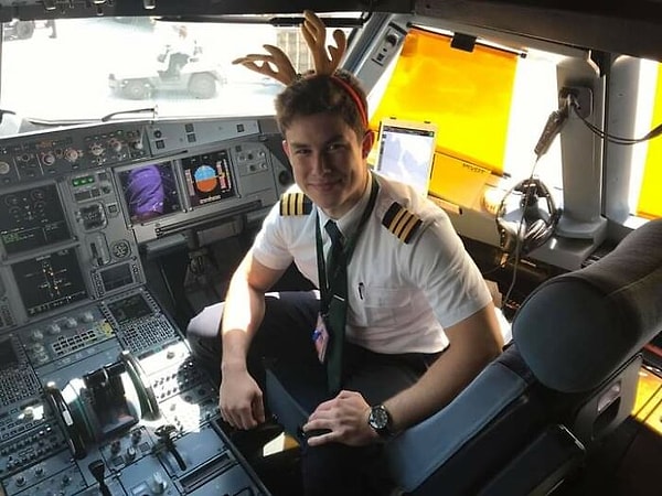 «Мне 23 года, последние 3 года я работал пилотом. Как вы, наверное, знаете, пандемия довела авиационную отрасль до исторического минимума »