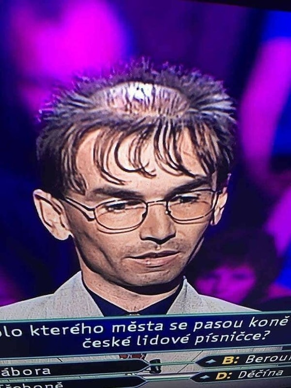 8. Прическа "воронье гнездо" для любителей природы.