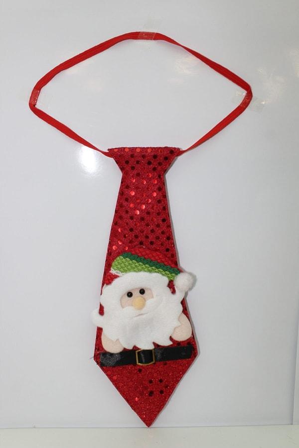 14. Neticede herkes geyik olamaz, bazıları da Noel Baba kravatı takabilir. Hepsi de çok sevimli...