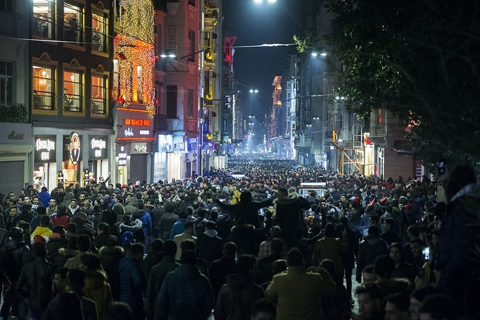 İstiklal Caddesi'nde Kota Uygulaması Başlıyor: En Fazla 7 Bin Kişi Bulunabilecek